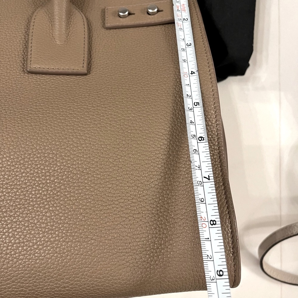Reduced!! Saint Laurent Sac de Jour Small Taupe Soft Grained leather - Picture 3 of 15